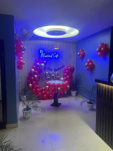 BLUEBIRD CAFE & RESTAURANT CLUB AND LOUNGE, PARTY HALL, ROOMS