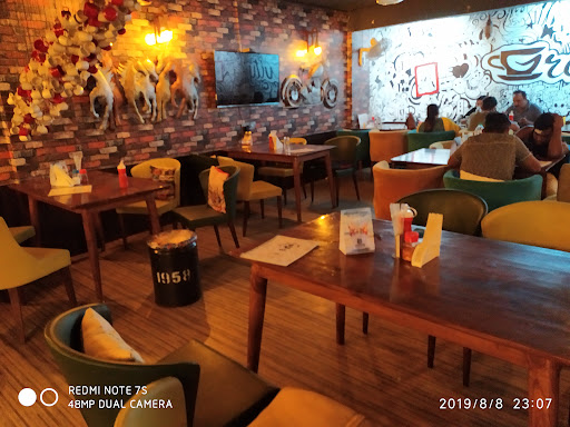 Gravity Cafe