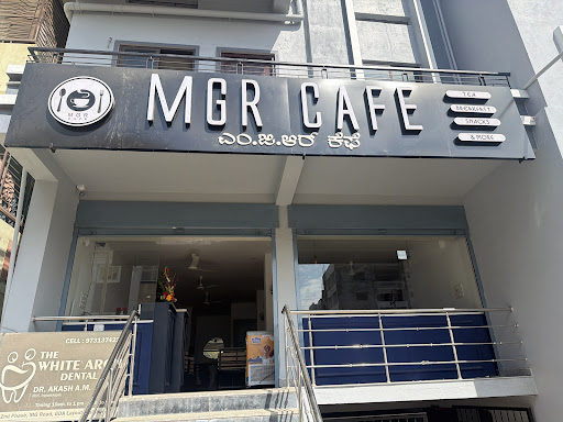 MGR CAFE