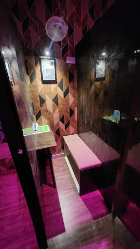 Couple Friendly Cafe