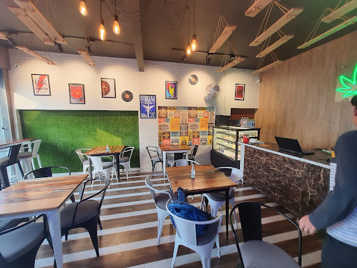 NIRVANA Café & Restaurant