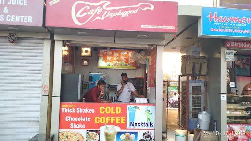 Cafe Unplugged