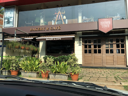 Brown Town, Pottammal - Paragon's Bakery & Cafe