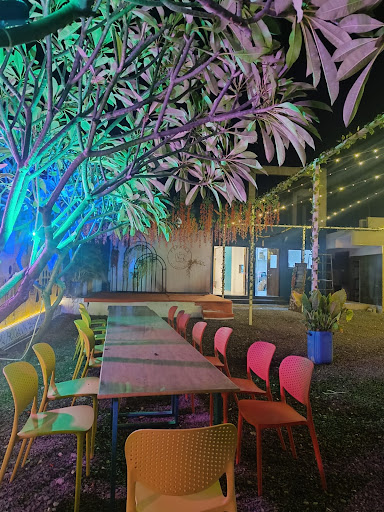 PAPRIKA CAFE & RESTAURANT