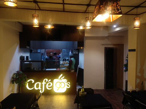 Cafe 90's