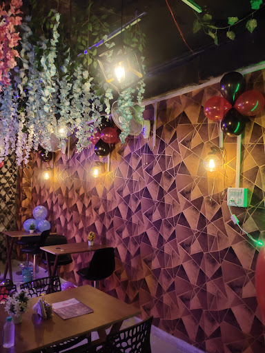 The Love cafe