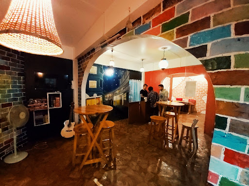 Three Pines Cafe
