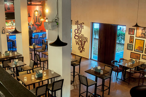 Mockingbird Cafe Bar