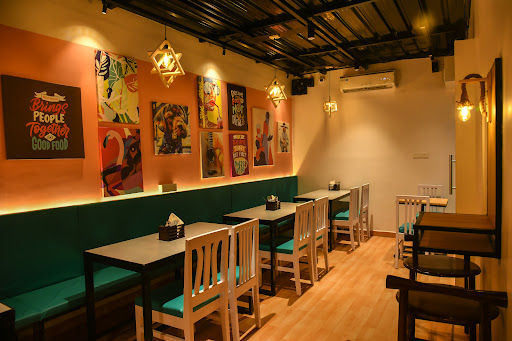 Seven O' Eleven (Cafe 7 O' 11) | Cafe & Bistro