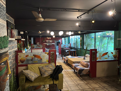 Yu-Ji Book Cafe