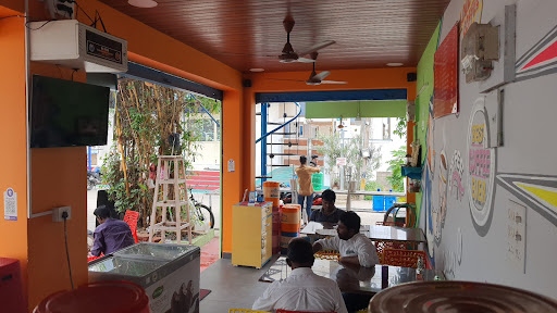 SIKANDAR TEA CENTRE