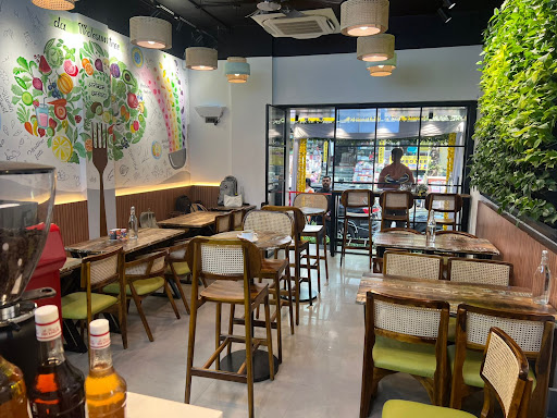 daWholesum Resto-Cafe