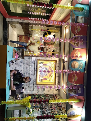 Annapurna Cafeteria &Him-Cream Parlour