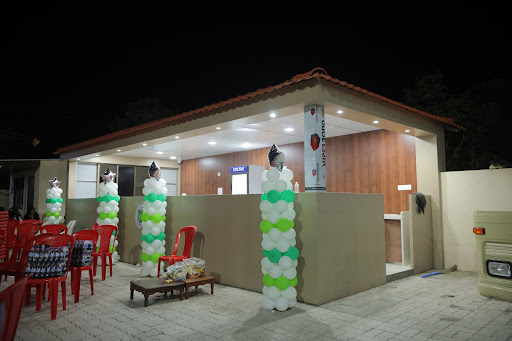 99 Turf & Cafe Valsadi