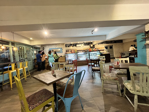 Le Bon Bakery & Cafe