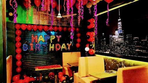 0125 Cafe Mystic Falls