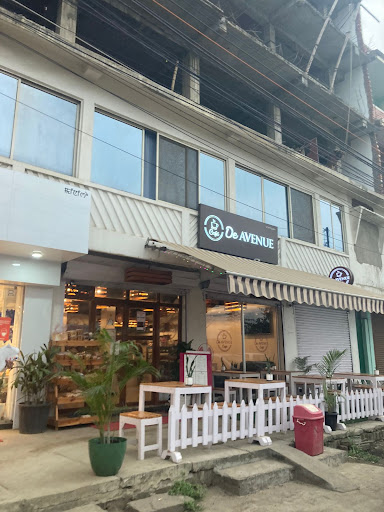De Avenue Cafe