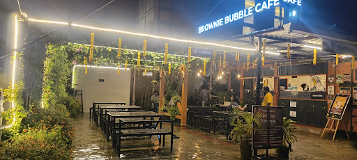 Brownie Bubble Cafe