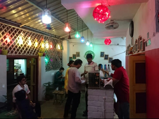 Wow Wow Café