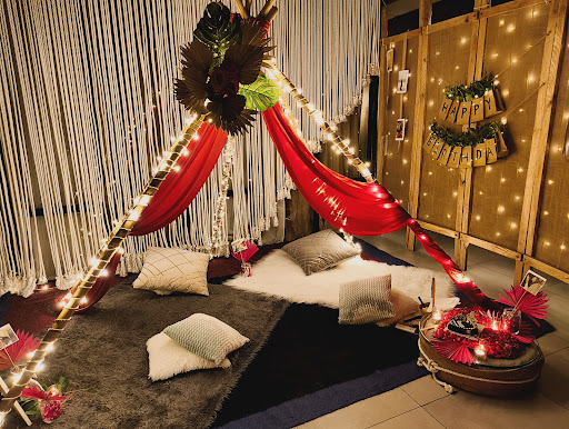 Friends Factory Cafe - Private Candle Light Dinner