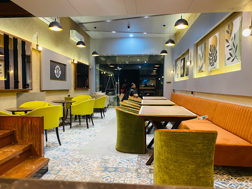 Retro 7/11 cafe