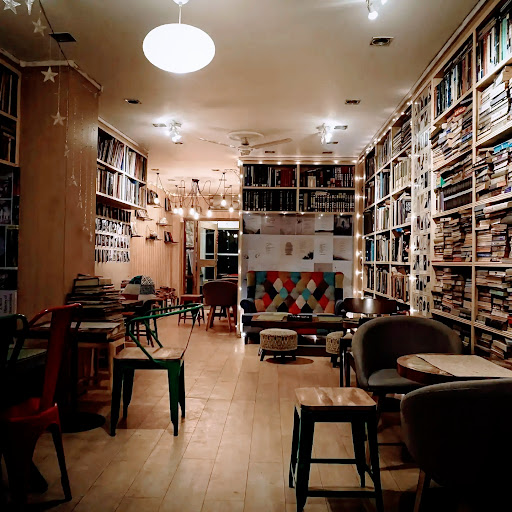 The Bibliophilia Café