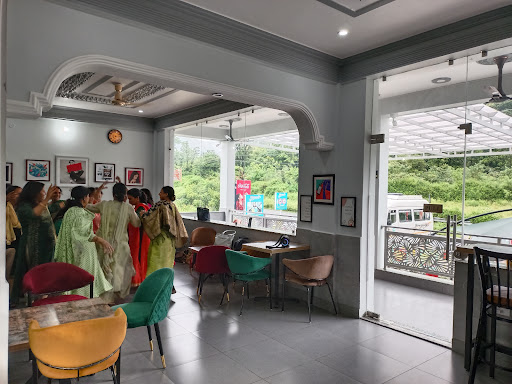 Manoramaa's Cafe n Lounge