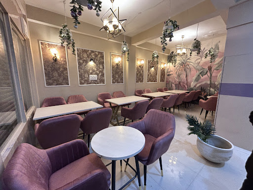 The Foodies Nest Cafe