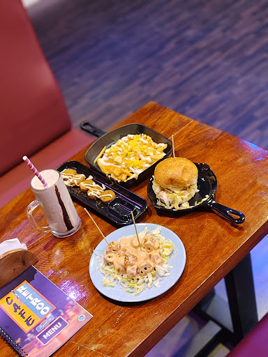 Cafe retroo - (Rspuram)