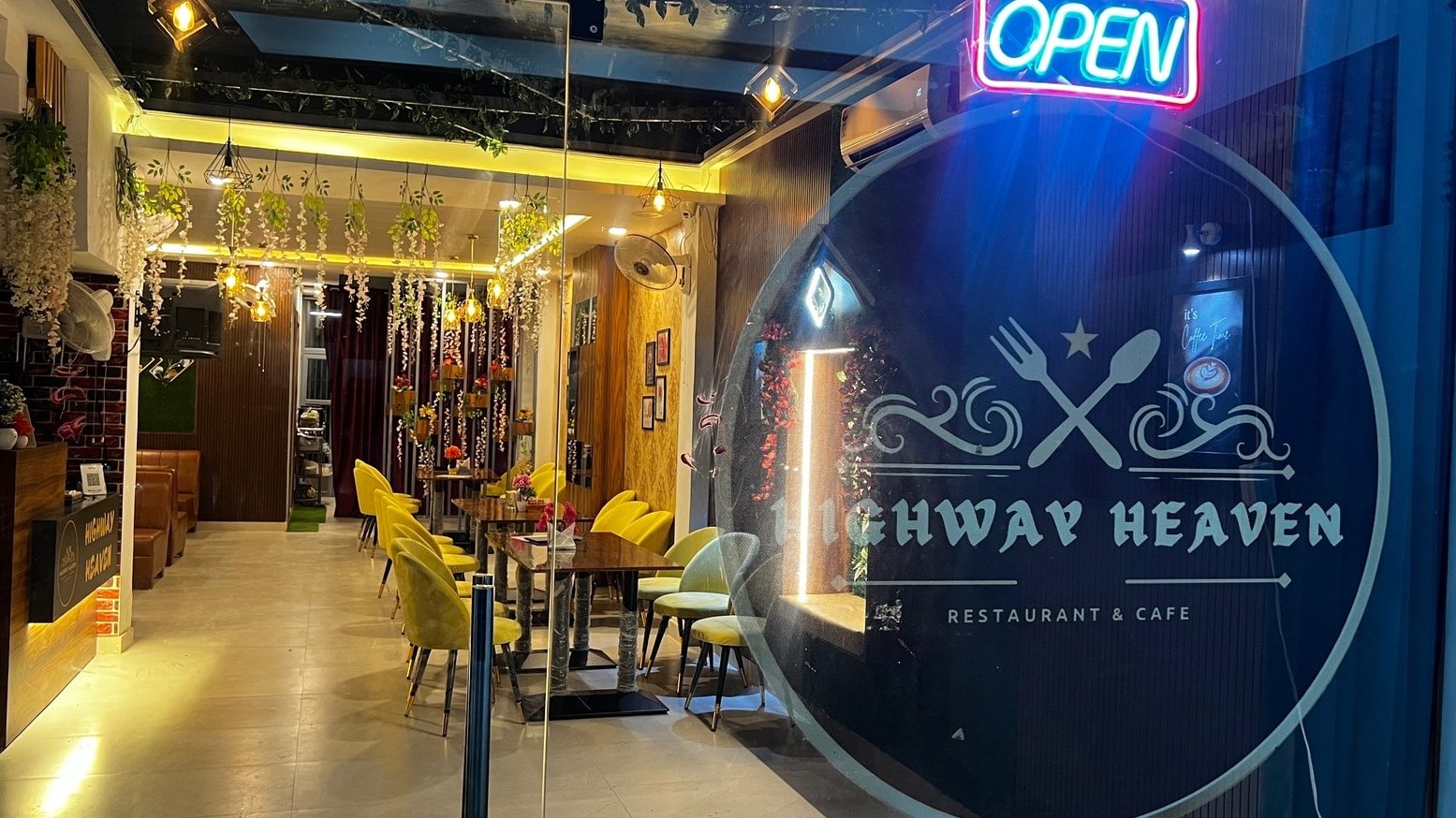 highway heaven restaurant cafe best cafe in farrukhabad restaurant in farrukhabad party halls in farrukhabad