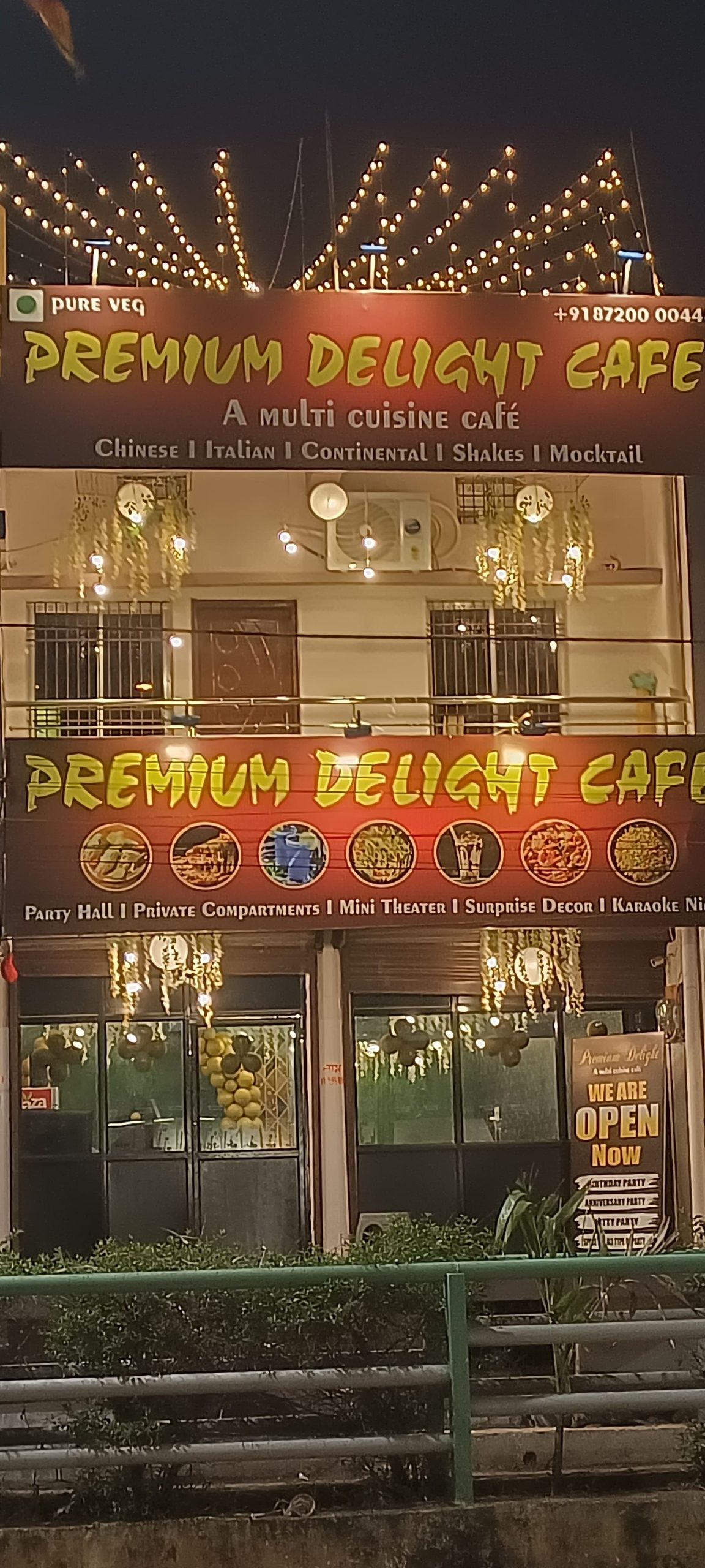 premium delight cafe scaled