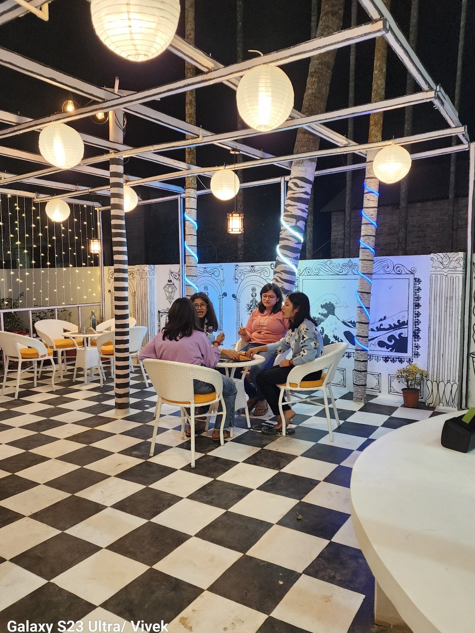 the 90s cafe 1