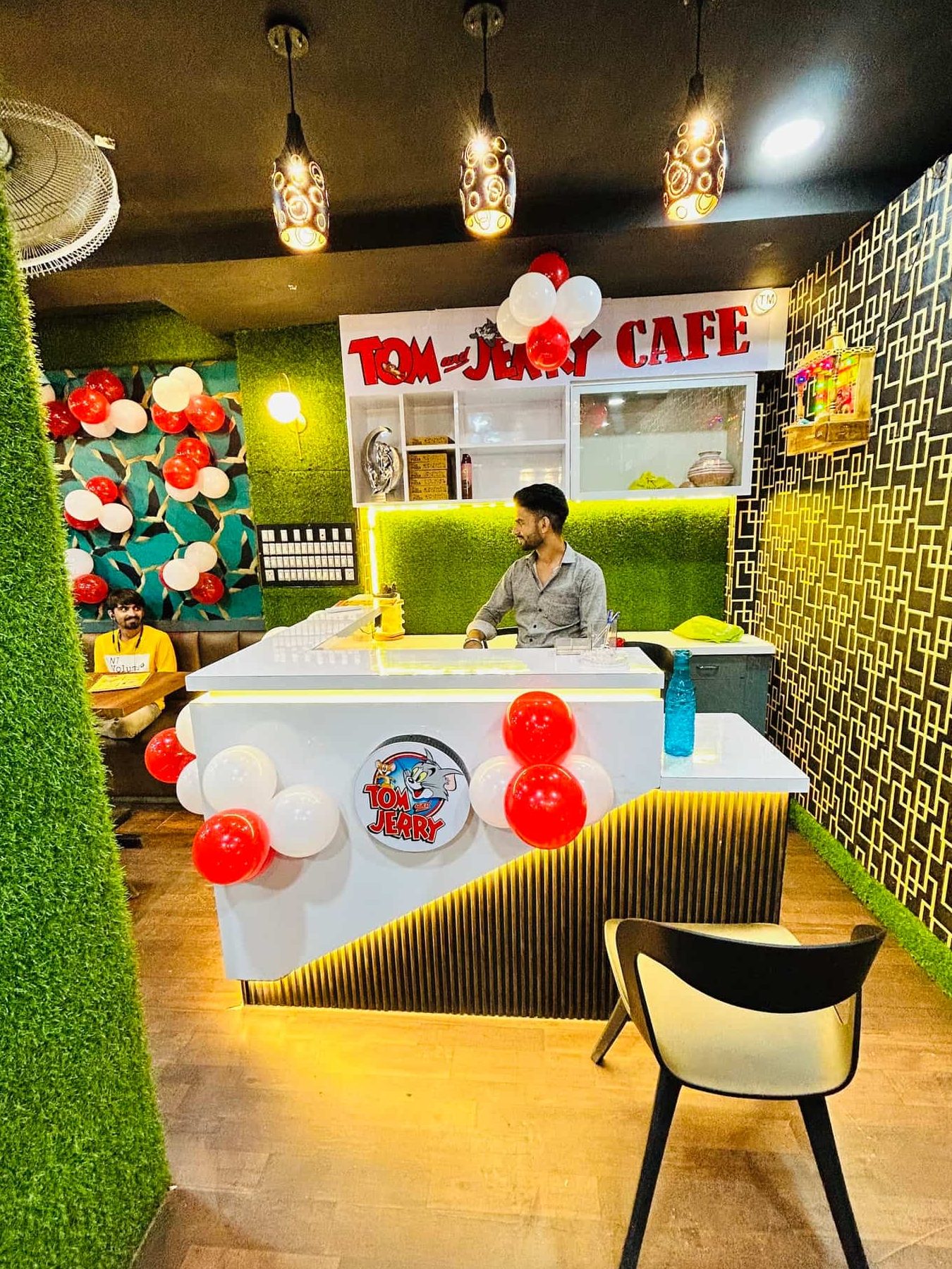 tom jerry cafe bhilwara 1