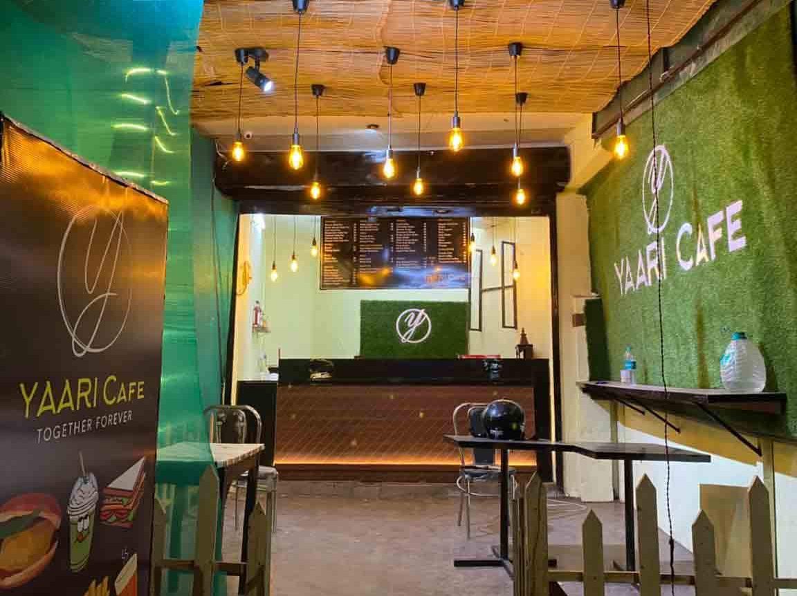 yaari cafe